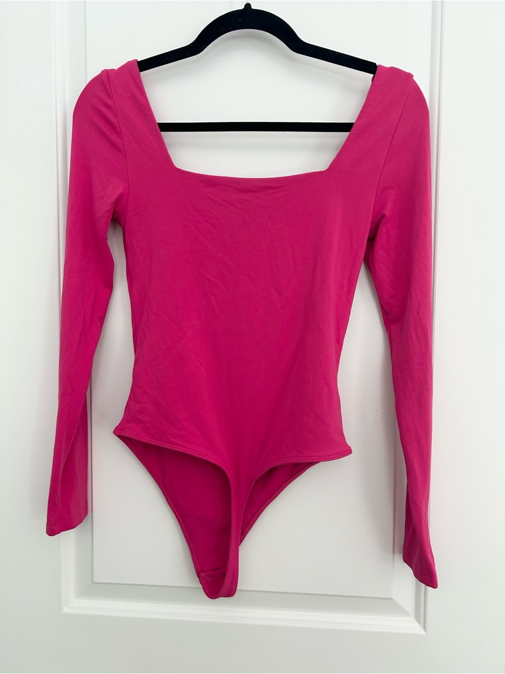 Aritzia Babaton Fuchsia Pink Square Neck Bodysuit - Picture 4 of 4